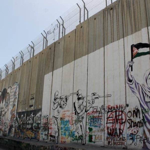 Las Murallas De Seguridad