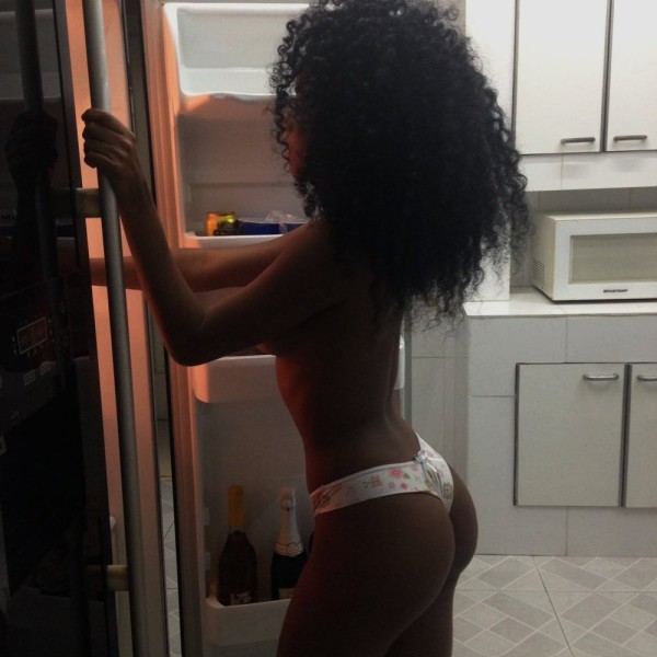 Salir De Noche Contigo Mi Hermosa